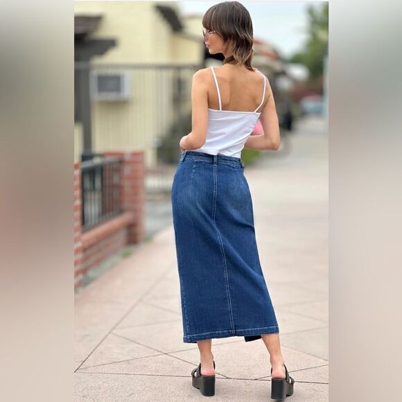 Wash Lab
Carin Maxi Denim Skirt - Picture 2 of 7